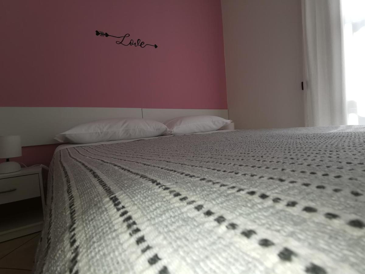 Beb I Portici Bed & Breakfast เชอร์นอบบิโอ ภายนอก รูปภาพ