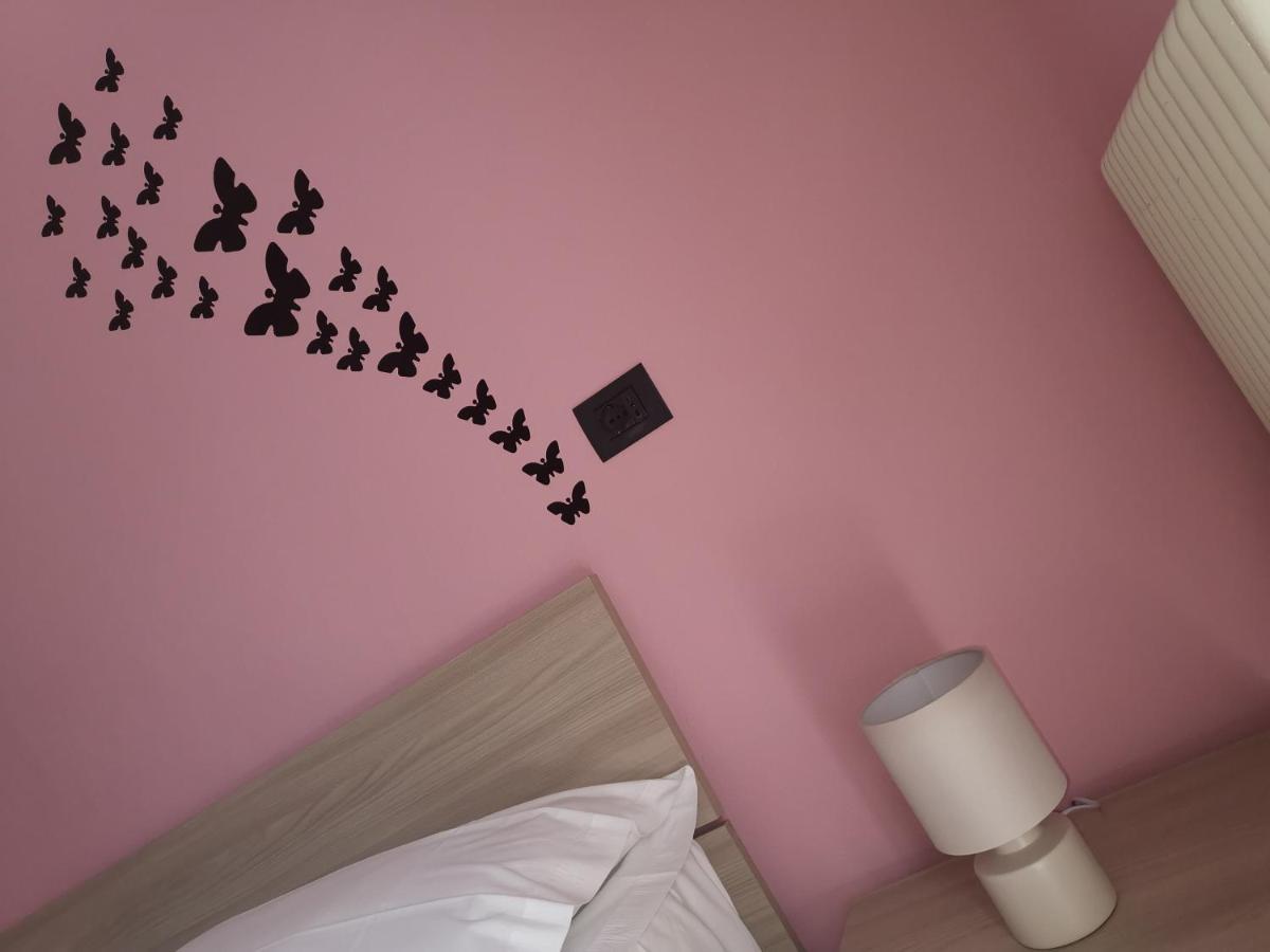 Beb I Portici Bed & Breakfast เชอร์นอบบิโอ ภายนอก รูปภาพ
